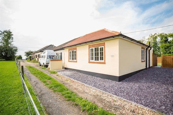 Common Road, Chatham, Bluebell Hill Village