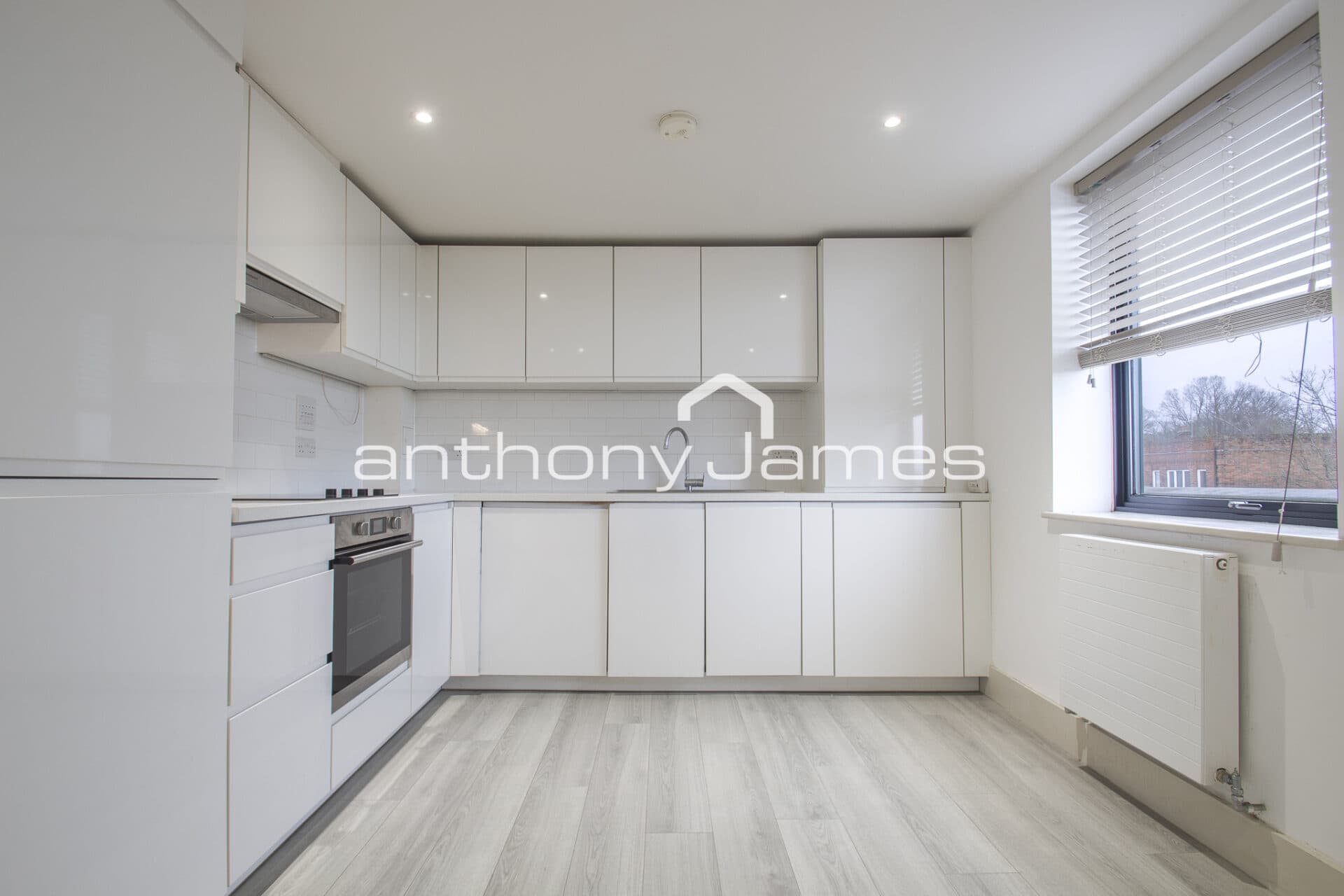 Lingfield Crescent, London