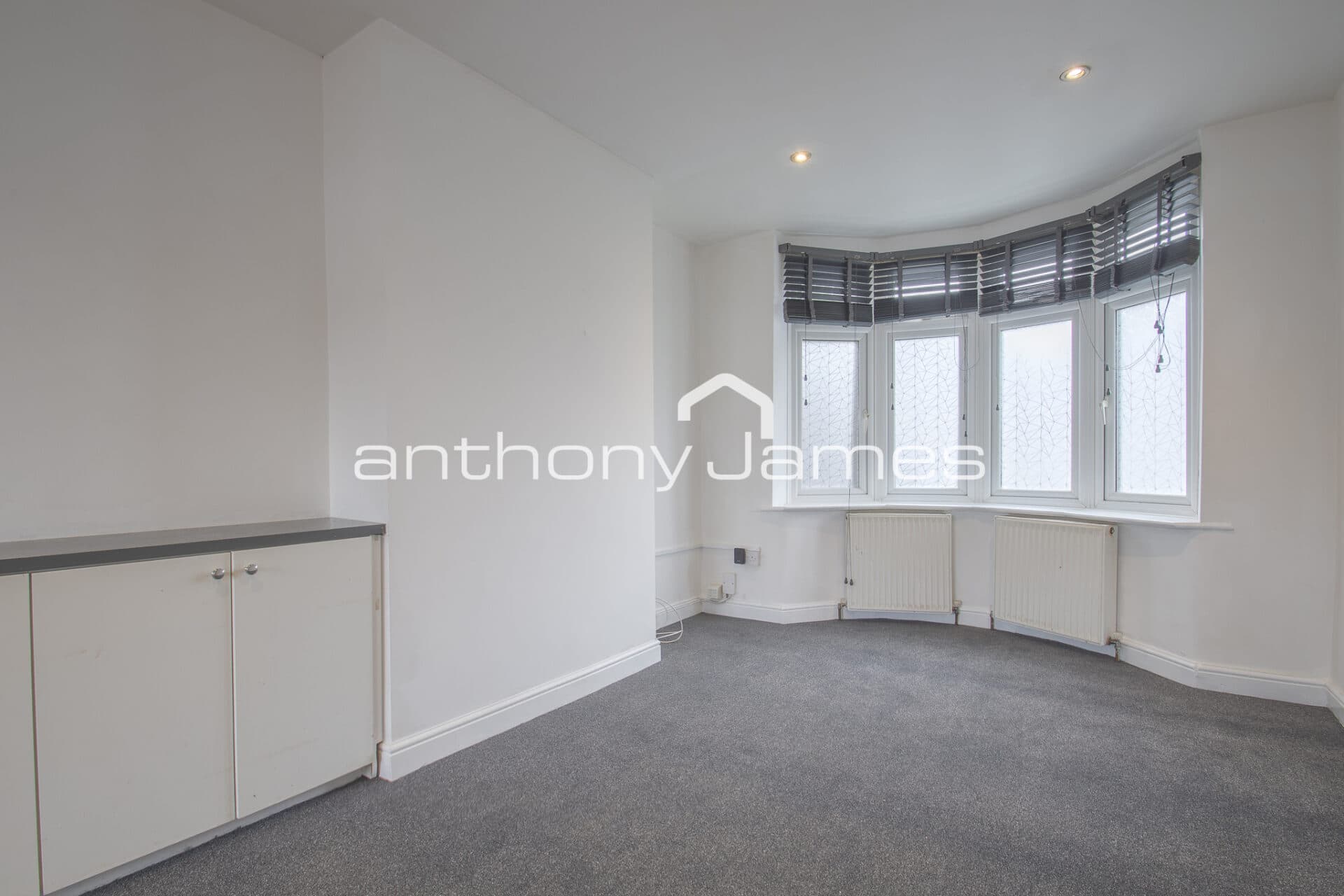 Cumberland Avenue, Welling