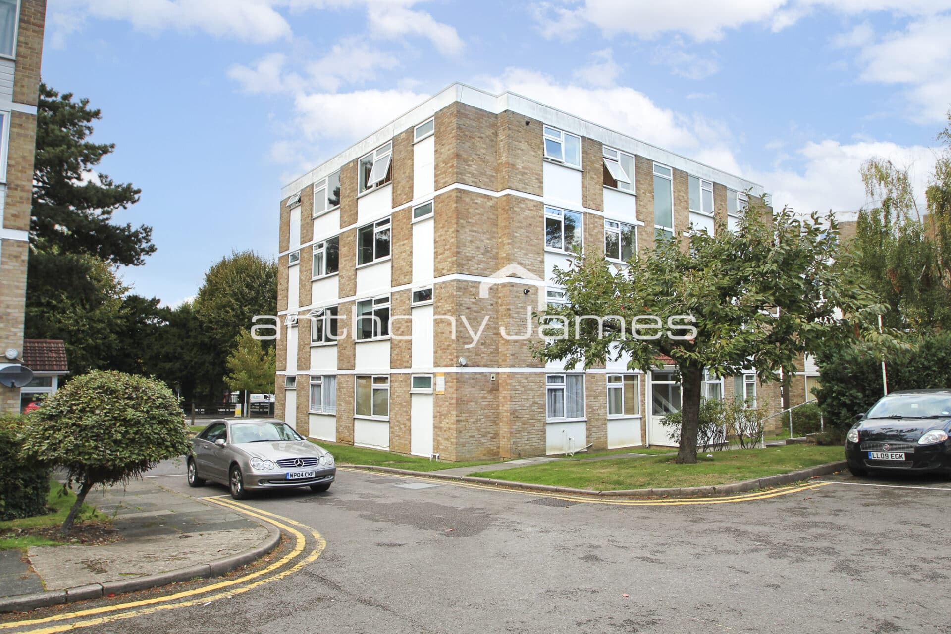 Pickwick Court, Mottingham, London, SE9
