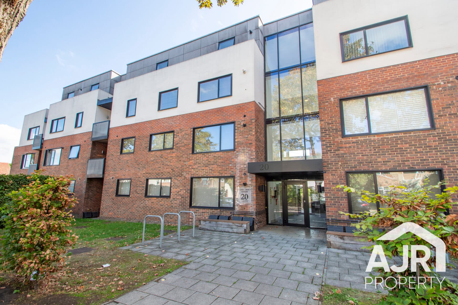 Lingfield Crescent, London, SE9