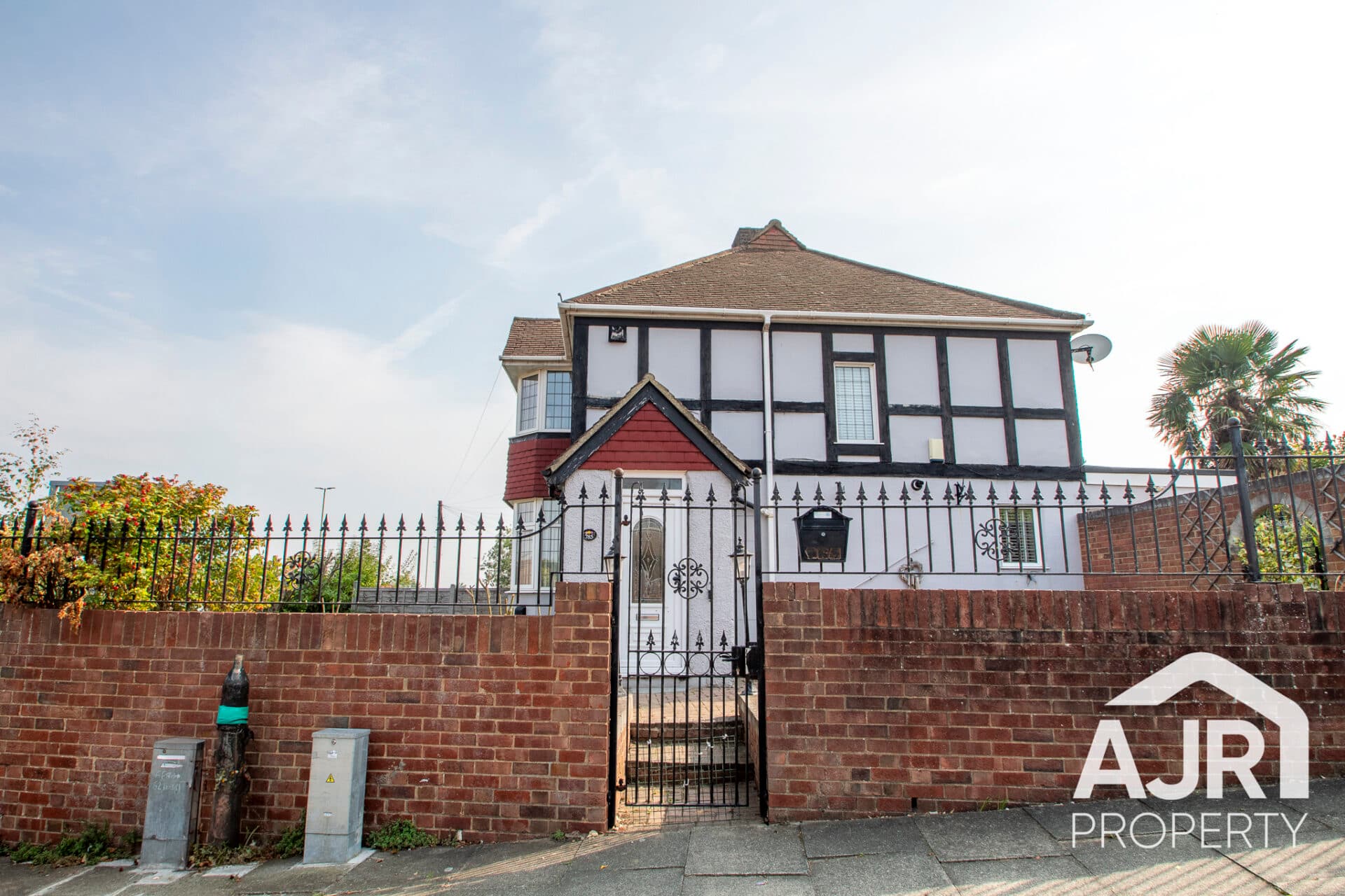 East Rochester Way, Sidcup, DA15